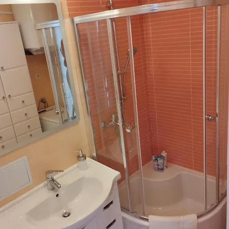 Azure View Lejlighed Split